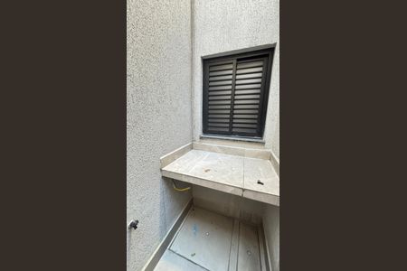 Casa à venda com 170m², 3 quartos e 2 vagas Casa à venda com 170m², 3 quartos e 2 vagasSuíte Varanda