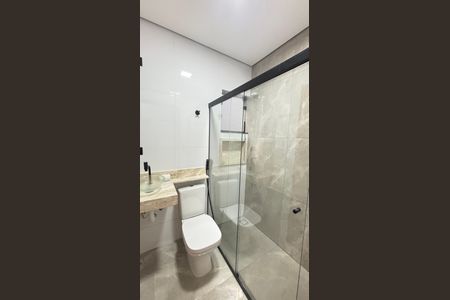 Casa à venda com 170m², 3 quartos e 2 vagas Casa à venda com 170m², 3 quartos e 2 vagasBanheiro