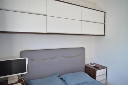Quarto 2 de casa à venda com 2 quartos, 160m² em Vila Helena, Santo André