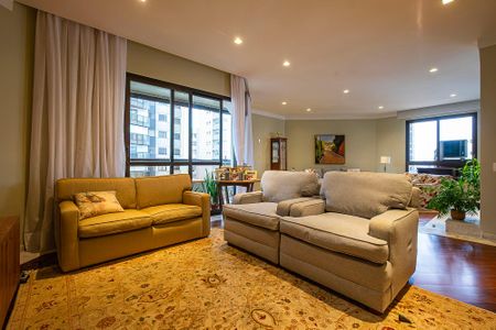 Apartamento à venda com 240m², 4 quartos e 3 vagasSala