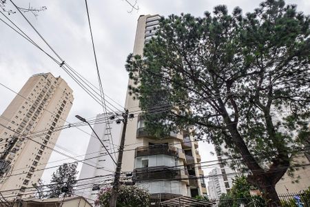 Apartamento à venda com 240m², 4 quartos e 3 vagasFachada
