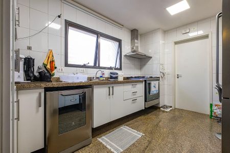 Apartamento à venda com 240m², 4 quartos e 3 vagasCozinha