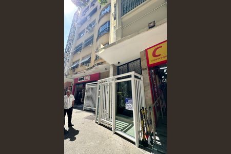 Apartamento para alugar com 180m², 3 quartos e sem vagaFachada