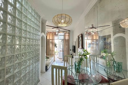 Apartamento para alugar com 180m², 3 quartos e sem vagaSala