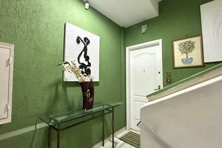 Apartamento para alugar com 180m², 3 quartos e sem vagaEntrada