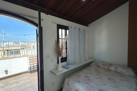 Apartamento para alugar com 180m², 3 quartos e sem vagaSuíte 01 Sacada