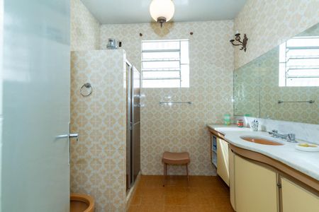 Casa à venda com 405m², 5 quartos e 4 vagasBanheiro Suíte