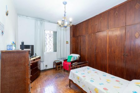 Casa à venda com 405m², 5 quartos e 4 vagasQuarto 2