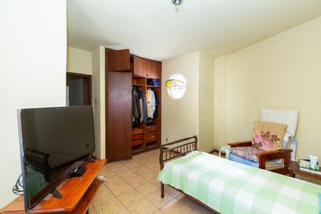 Casa à venda com 405m², 5 quartos e 4 vagasQuarto 4