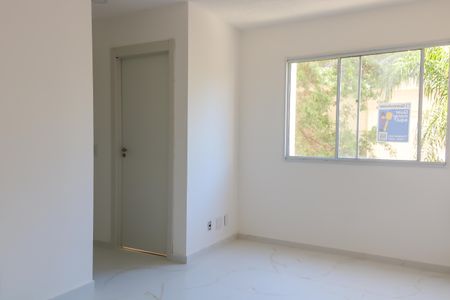 Sala de apartamento à venda com 2 quartos, 44m² em Bonsucesso, Rio de Janeiro