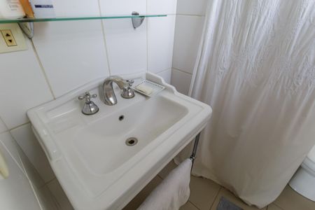 Apartamento à venda com 106m², 2 quartos e 1 vagaBanheiro da Suíte