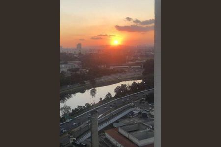 Apartamento para alugar com 72m², 2 quartos e 2 vagas