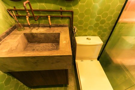Apartamento à venda com 69m², 2 quartos e sem vaga Apartamento à venda com 69m², 2 quartos e sem vagaBanheiro