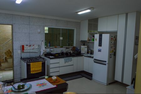 Casa de condomínio para alugar com 170m², 3 quartos e 1 vagaCozinha