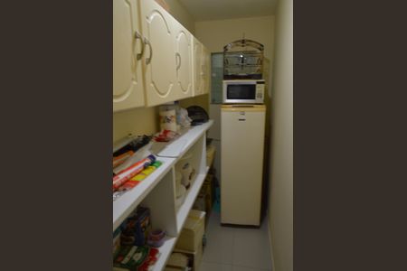 Casa de condomínio para alugar com 170m², 3 quartos e 1 vagaDispensa