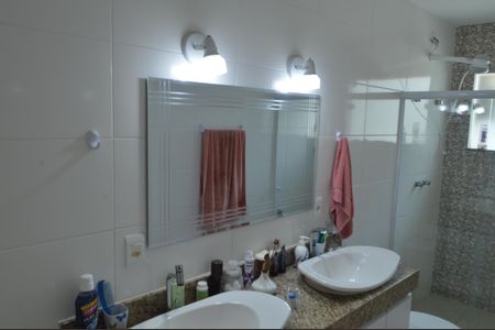 Casa de condomínio para alugar com 170m², 3 quartos e 1 vagaBanheiro da Suíte 2