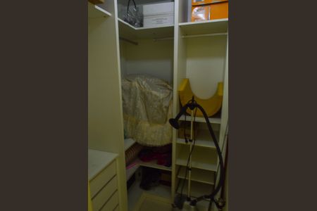 Casa de condomínio para alugar com 170m², 3 quartos e 1 vagaCloset da Suíte 3