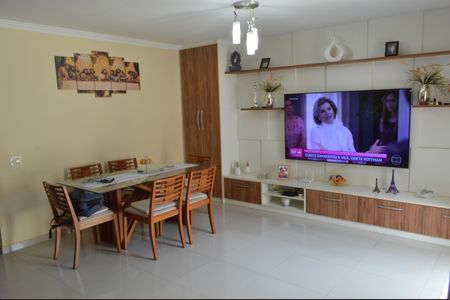 Sala de casa de condomínio para alugar com 3 quartos, 170m² em Taquara, Rio de Janeiro