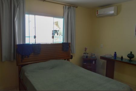 Casa de condomínio para alugar com 170m², 3 quartos e 1 vagaSuíte 1