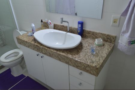 Casa de condomínio para alugar com 170m², 3 quartos e 1 vagaBanheiro da Suíte 1