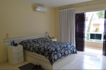 Casa de condomínio para alugar com 170m², 3 quartos e 1 vagaSuíte 2