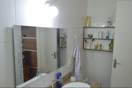 Casa de condomínio para alugar com 170m², 3 quartos e 1 vagaBanheiro da Suíte 1