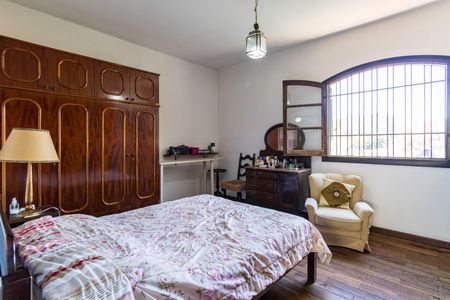 Casa à venda com 430m², 4 quartos e 6 vagas Casa à venda com 430m², 4 quartos e 6 vagasSuíte 1