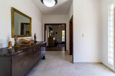 Casa à venda com 430m², 4 quartos e 6 vagas Casa à venda com 430m², 4 quartos e 6 vagasHall de Entrada