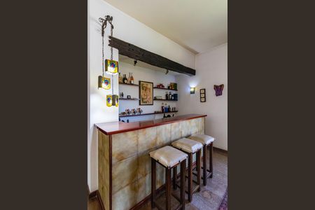 Casa à venda com 430m², 4 quartos e 6 vagas Casa à venda com 430m², 4 quartos e 6 vagasSala 1