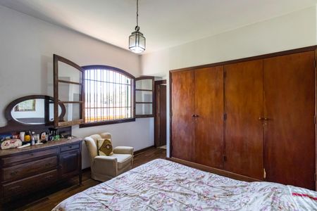 Casa à venda com 430m², 4 quartos e 6 vagas Casa à venda com 430m², 4 quartos e 6 vagasSuíte 1