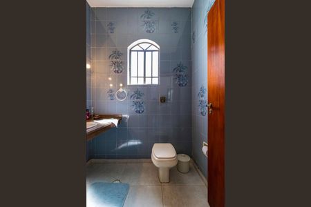 Casa à venda com 430m², 4 quartos e 6 vagas Casa à venda com 430m², 4 quartos e 6 vagasLavabo