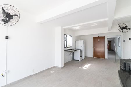 Apartamento à venda com 28m², 1 quarto e sem vagaÁrea comum