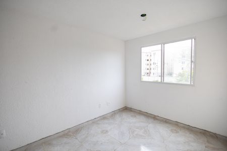 Sala de apartamento para alugar com 2 quartos, 41m² em Guaratiba, Rio de Janeiro