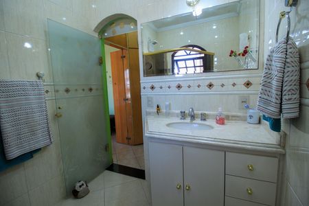 Banheiro da Suíte de casa à venda com 4 quartos, 266m² em Água Rasa, São Paulo