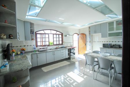 Cozinha de casa à venda com 4 quartos, 266m² em Água Rasa, São Paulo