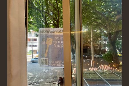 Apartamento à venda com 103m², 3 quartos e sem vaga Apartamento à venda com 103m², 3 quartos e sem vagaPlaca