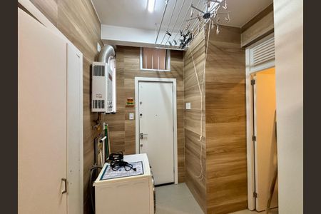 Apartamento à venda com 103m², 3 quartos e sem vaga Apartamento à venda com 103m², 3 quartos e sem vagaÁrea de serviço