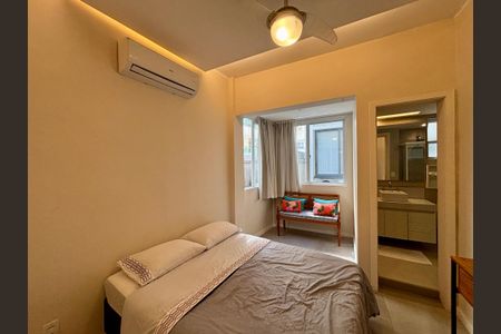 Apartamento à venda com 103m², 3 quartos e sem vaga Apartamento à venda com 103m², 3 quartos e sem vagaSuíte