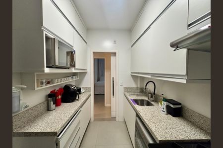 Apartamento à venda com 103m², 3 quartos e sem vaga Apartamento à venda com 103m², 3 quartos e sem vagaCozinha