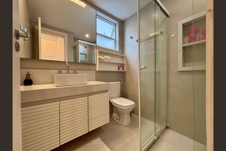 Apartamento à venda com 103m², 3 quartos e sem vaga Apartamento à venda com 103m², 3 quartos e sem vagaSuite