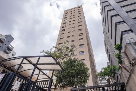 Apartamento à venda com 39m², 1 quarto e sem vaga Apartamento à venda com 39m², 1 quarto e sem vagaFachada