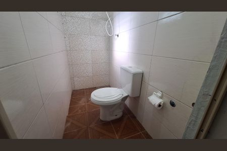 Casa para alugar com 120m², 2 quartos e sem vagaBanheiro da Suíte