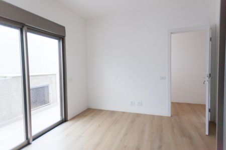 Casa de condomínio à venda com 370m², 4 quartos e 5 vagas Casa de condomínio à venda com 370m², 4 quartos e 5 vagasSuíte 3