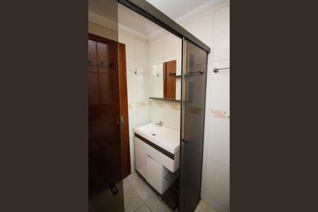 Apartamento à venda com 93m², 2 quartos e 2 vagas Apartamento à venda com 93m², 2 quartos e 2 vagasBanheiro da Suíte