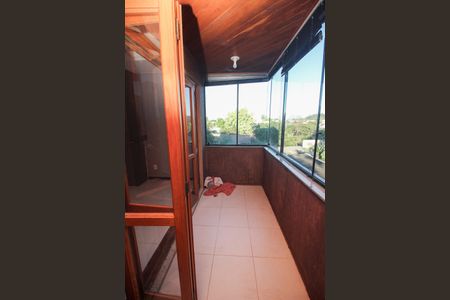 Apartamento à venda com 93m², 2 quartos e 2 vagas Apartamento à venda com 93m², 2 quartos e 2 vagasSacada da Sala