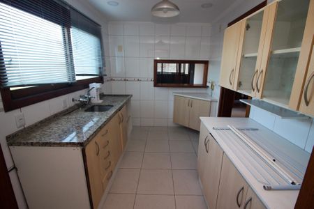 Apartamento à venda com 93m², 2 quartos e 2 vagas Apartamento à venda com 93m², 2 quartos e 2 vagasCozinha