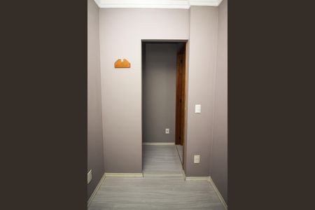 Apartamento à venda com 93m², 2 quartos e 2 vagas Apartamento à venda com 93m², 2 quartos e 2 vagasCloset da suíte