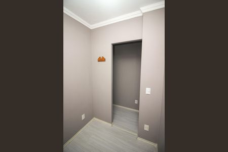 Apartamento à venda com 93m², 2 quartos e 2 vagas Apartamento à venda com 93m², 2 quartos e 2 vagasCloset da suíte