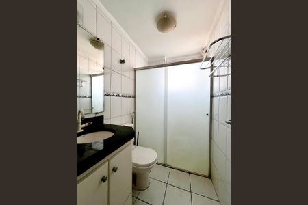 Apartamento à venda com 80m², 3 quartos e sem vaga Apartamento à venda com 80m², 3 quartos e sem vagaBanheiro