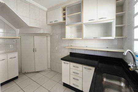 Casa de condomínio à venda com 90m², 3 quartos e 2 vagas Casa de condomínio à venda com 90m², 3 quartos e 2 vagasCozinha